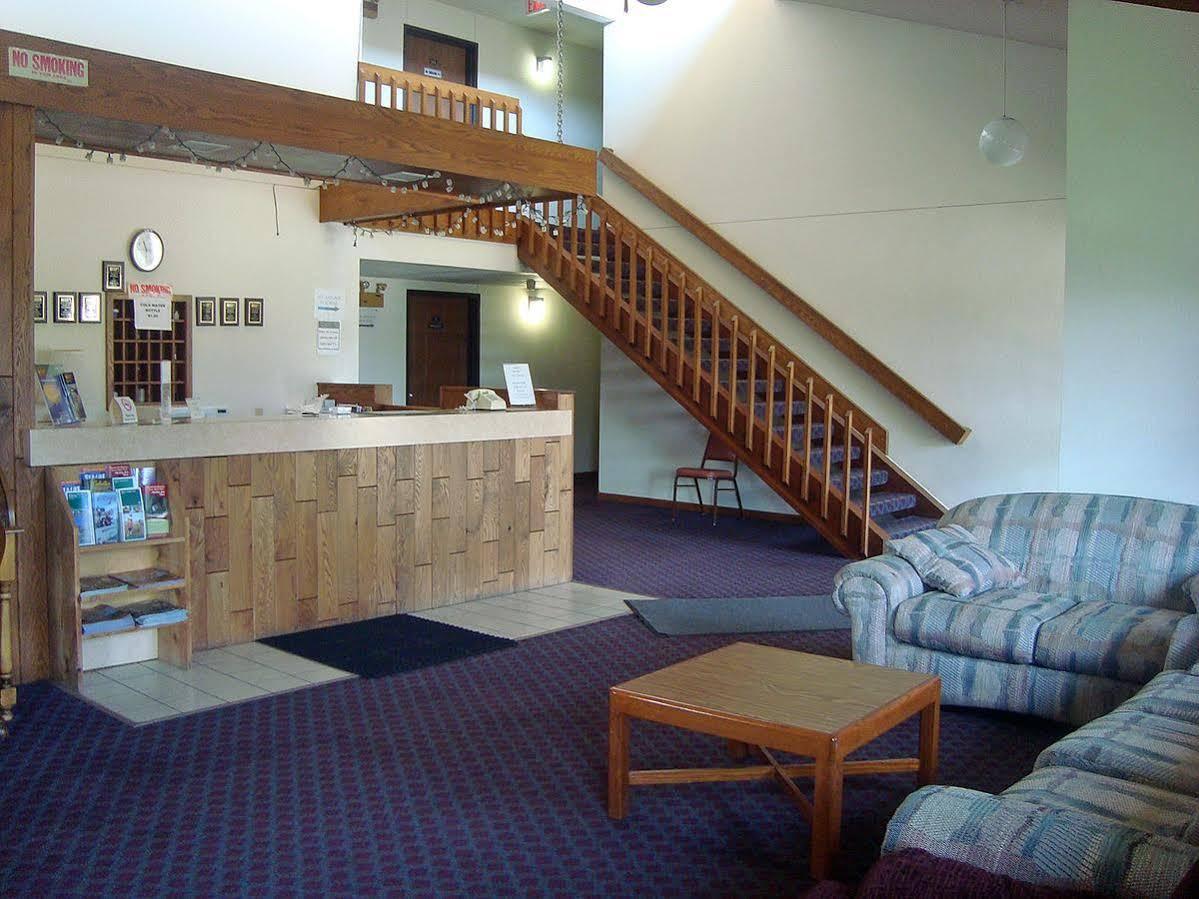 Amerivu Inn & Suites-Avon Zewnętrze zdjęcie